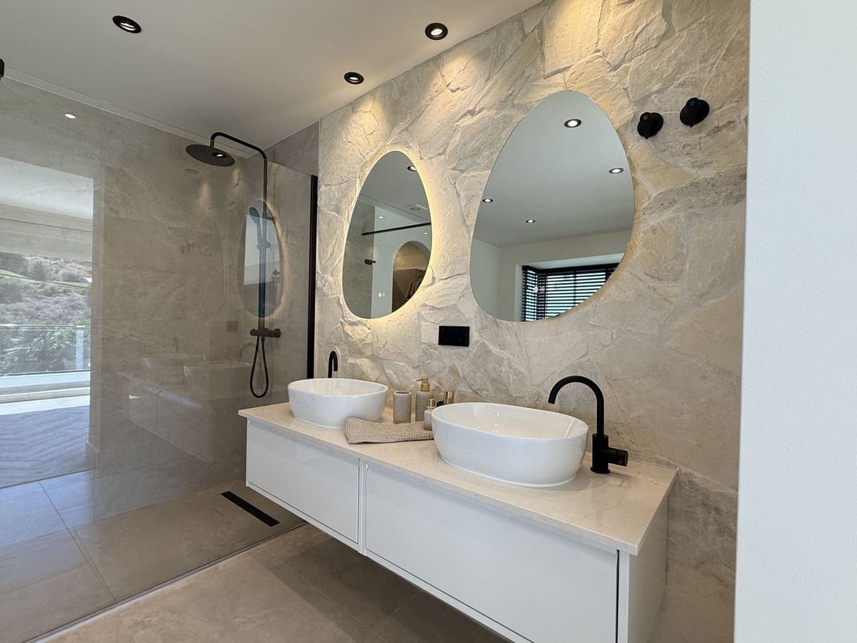 3 chambre Villa/Maison à vendre à La Cala Golf avec piscine garage - 1 095 000 € (Ref: 9444593)