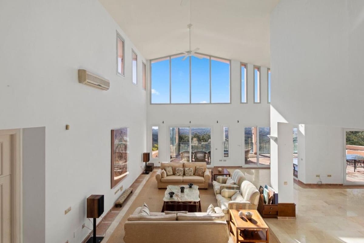 5 slaapkamer Villa te koop in La Mairena met zwembad garage - € 1.450.000 (Ref: 9444594)