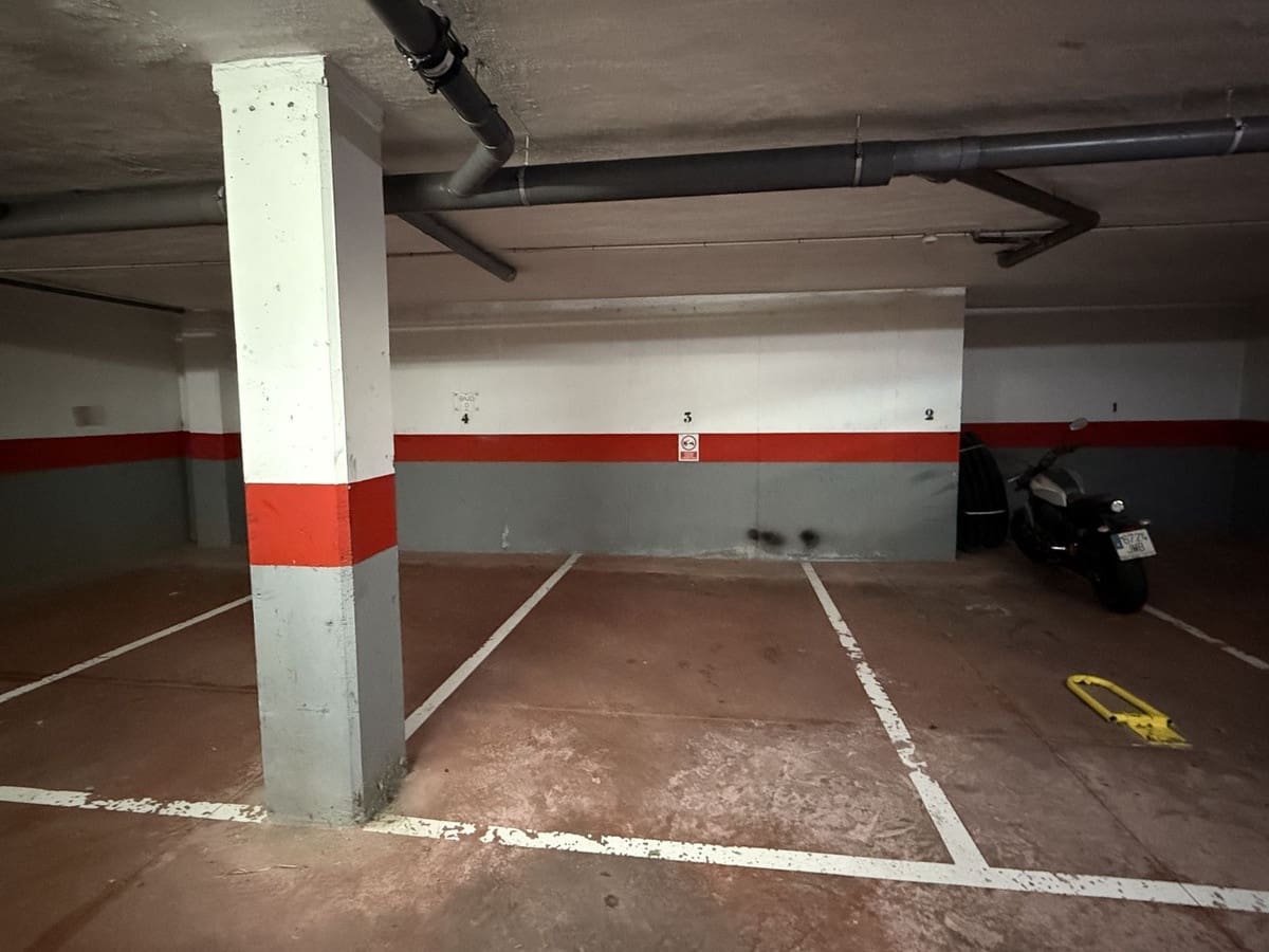 2 soveværelse Lejlighed til salg i Calahonda med swimmingpool garage - € 339.000 (Ref: 9444596)