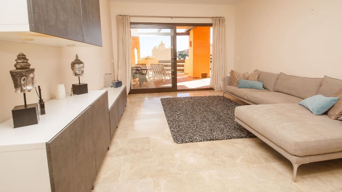 3 soveværelse Lejlighed til salg i La Duquesa / Puerto de la Duquesa med swimmingpool garage - € 320.000 (Ref: 9447077)