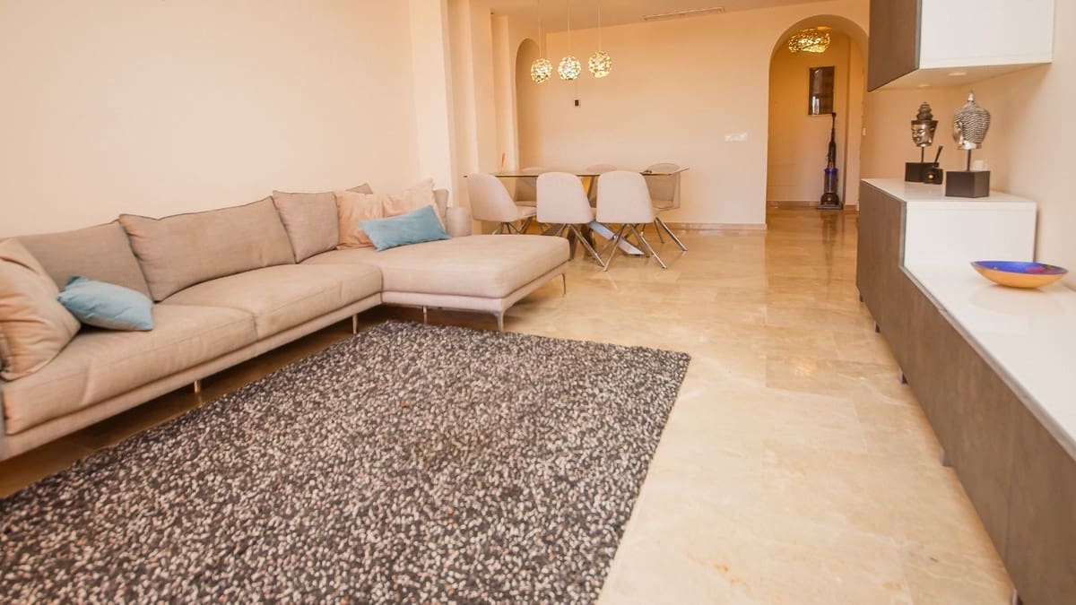 3 soveværelse Lejlighed til salg i La Duquesa / Puerto de la Duquesa med swimmingpool garage - € 320.000 (Ref: 9447077)