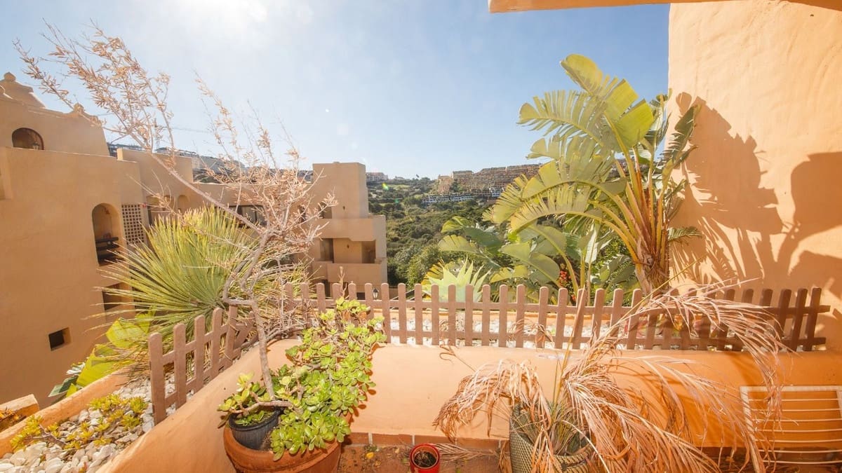 3 soveværelse Lejlighed til salg i La Duquesa / Puerto de la Duquesa med swimmingpool garage - € 320.000 (Ref: 9447077)