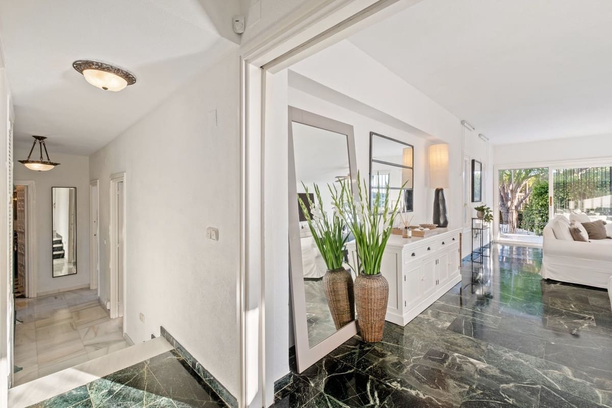 6 camera da letto Villa in vendita in Calahonda con piscina garage - 1.200.000 € (Rif: 9449470)