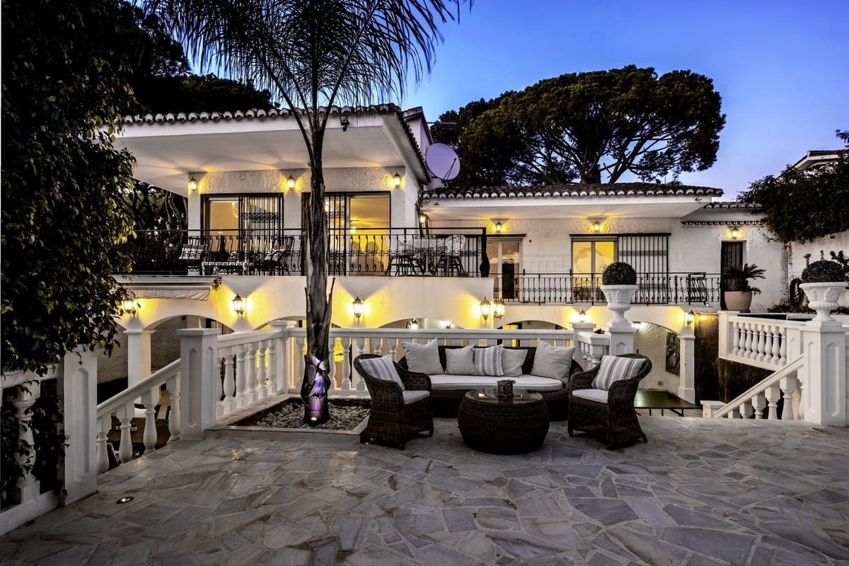 6 camera da letto Villa in vendita in Calahonda con piscina garage - 1.200.000 € (Rif: 9449470)