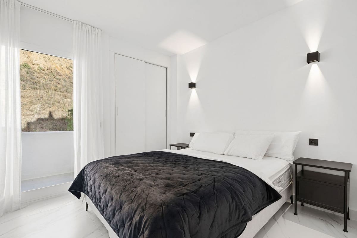 3 sovrum Lägenhet till salu i Calahonda med pool garage - 429 000 € (Ref: 9458417)