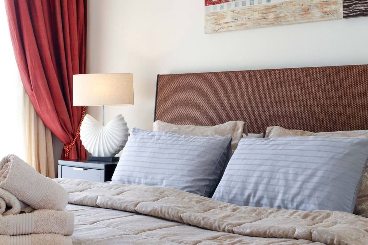 2 sypialnia Apartament na sprzedaż w Los Monteros z basenem garażem - 1 395 000 € (Ref: 9458418)