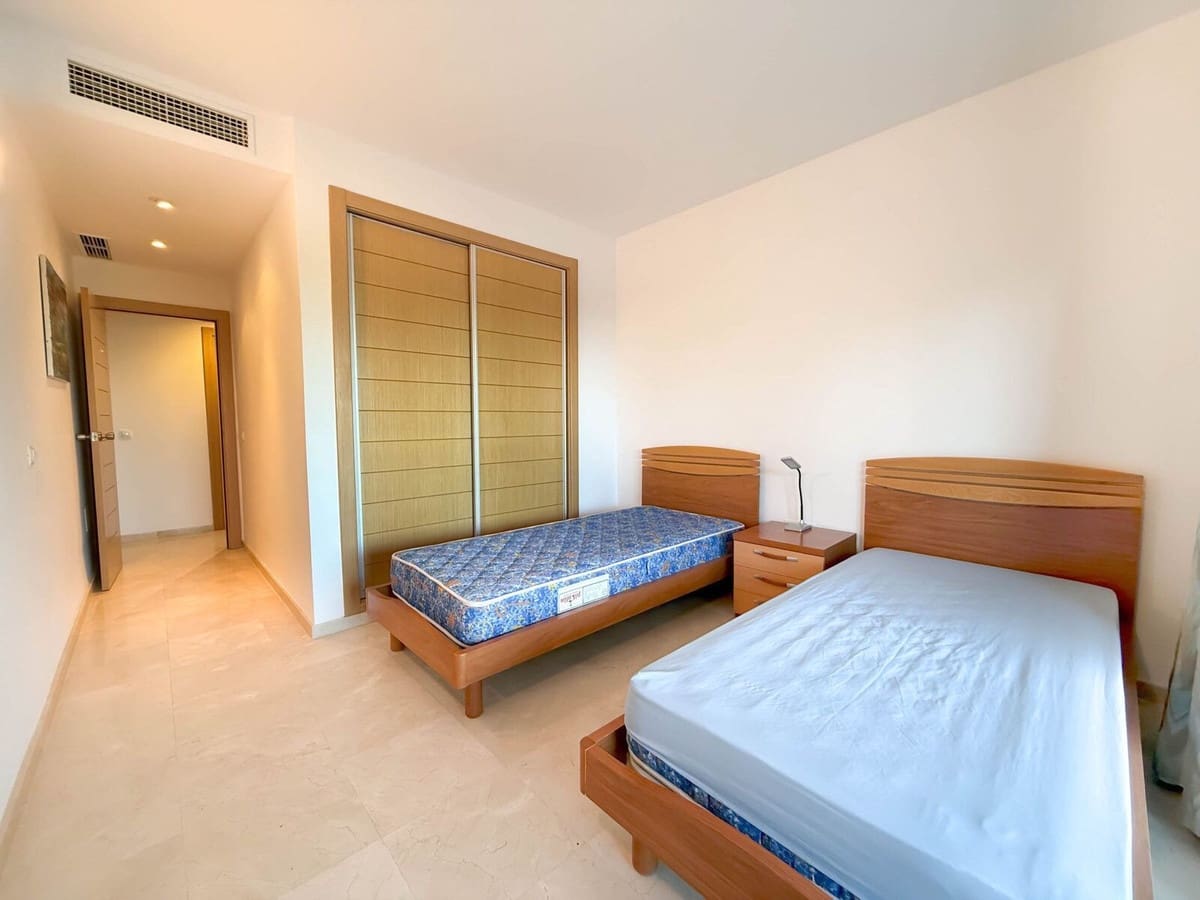 3 Zimmer Apartment zu verkaufen in Estepona mit Pool Garage - 455.000 € (Ref: 9458419)