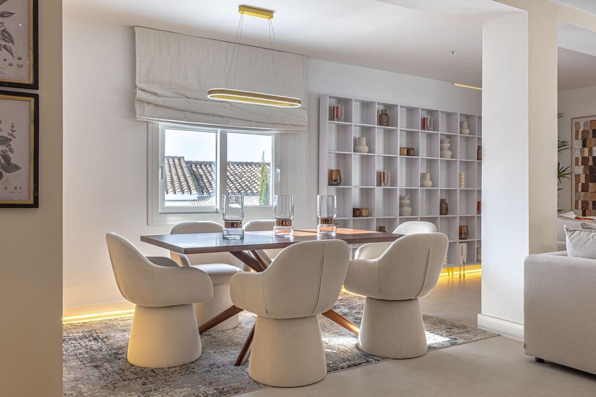 3 soverom Villa til salgs i Riviera del Sol med svømmebasseng garasje - € 1 450 000 (Ref: 9468568)