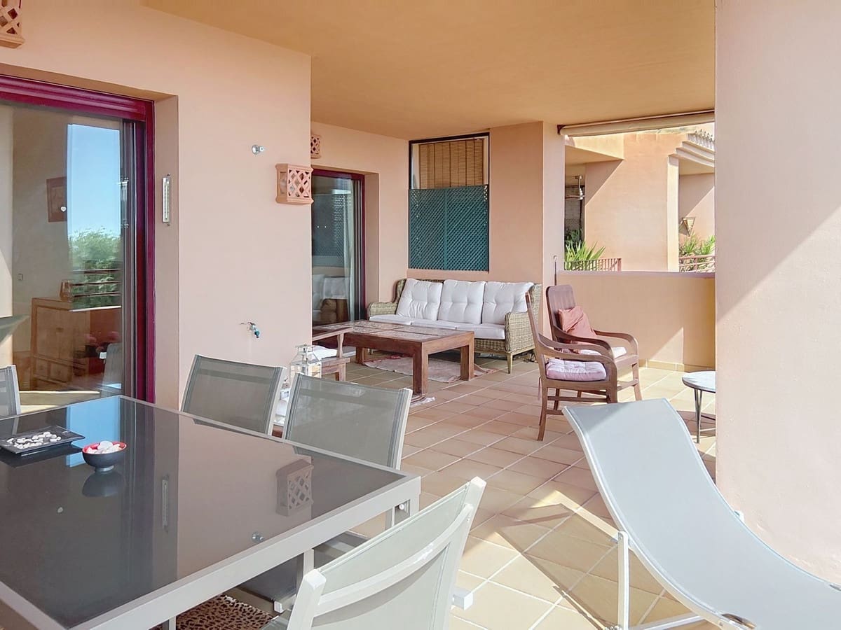 2 bedroom Apartment for sale in Manilva with pool garage - € 439,000 (Ref: 9471529)