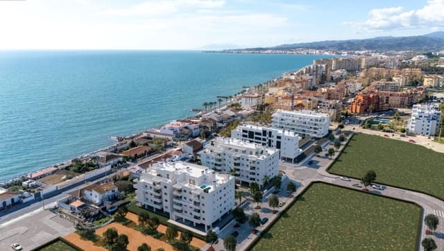 2 chambre Appartement à vendre à Torre del Mar, Vélez-Málaga avec piscine garage - 297 000 € (Ref: 9473234)