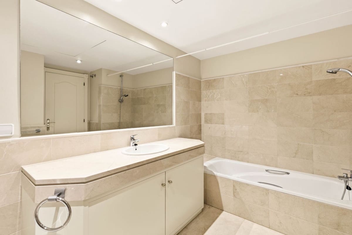 4 sovrum Lägenhet till salu i Los Arqueros med pool garage - 825 000 € (Ref: 9473337)