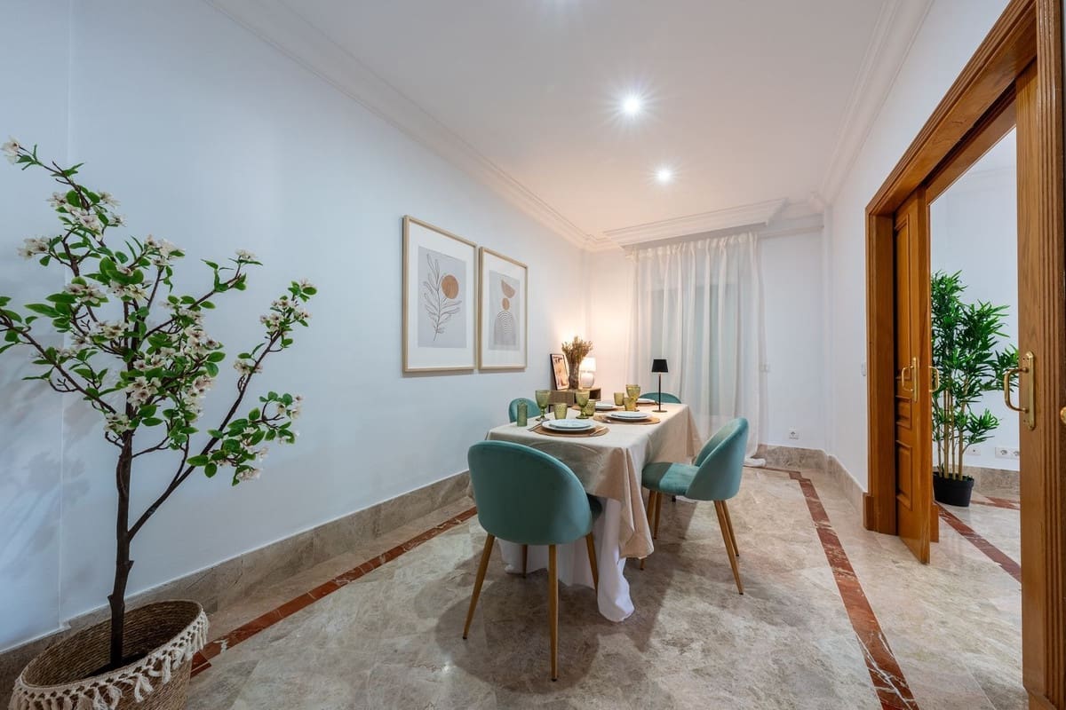 3 chambre Villa/Maison Semi-Mitoyenne à vendre à Marbella avec piscine garage - 849 000 € (Ref: 9473338)