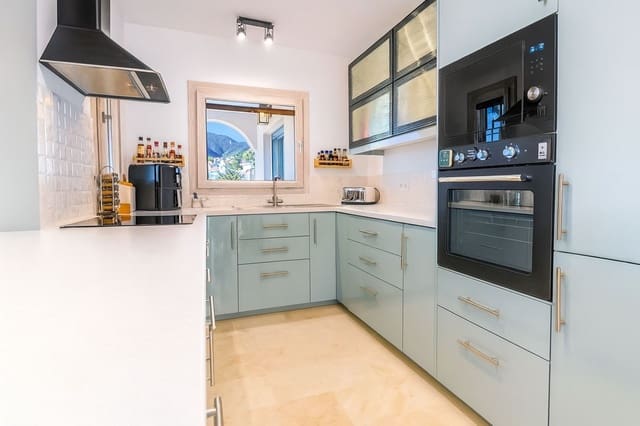 4 sypialnia Willa na sprzedaż w Mijas z basenem garażem - 869 000 € (Ref: 9475675)