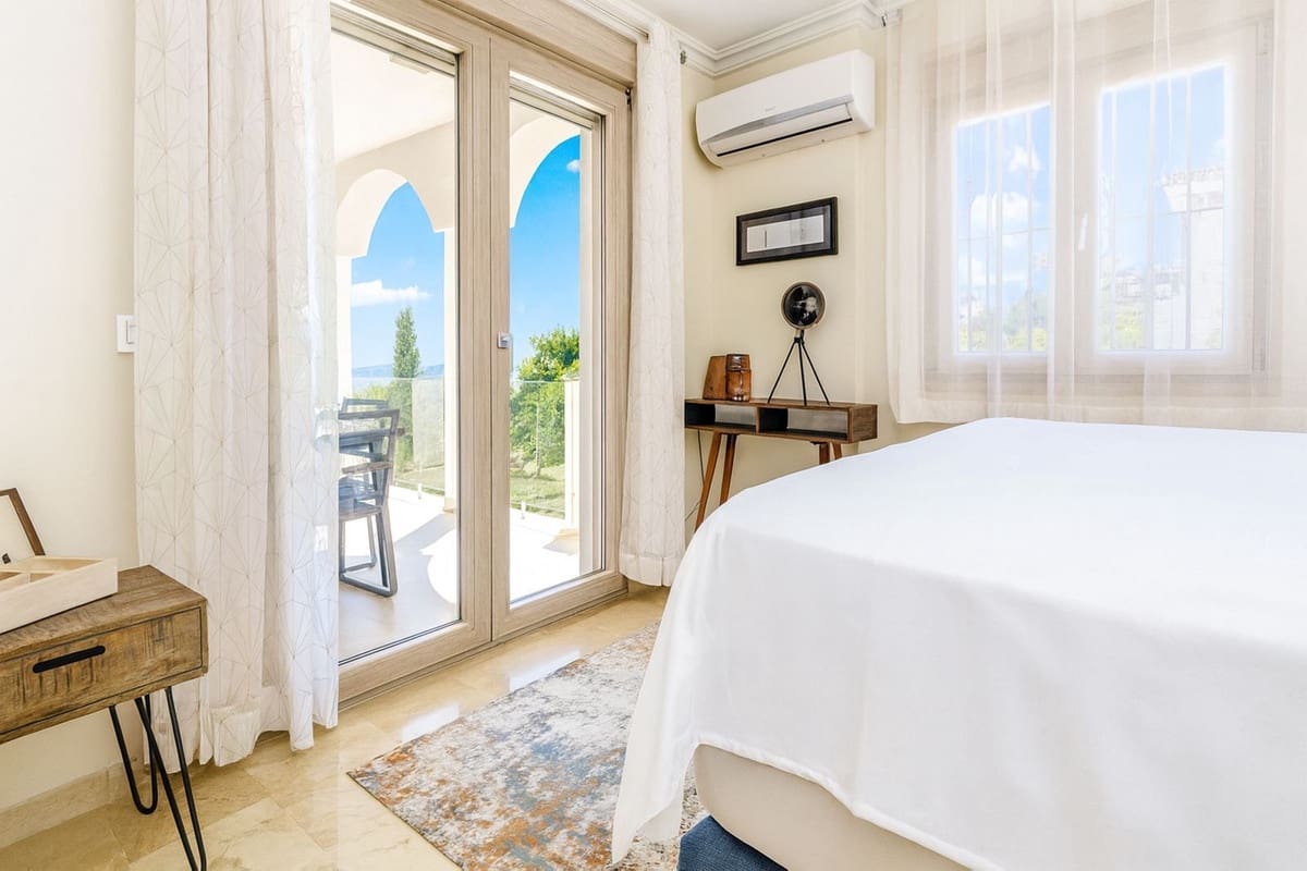 4 sypialnia Willa na sprzedaż w Mijas z basenem garażem - 869 000 € (Ref: 9475675)