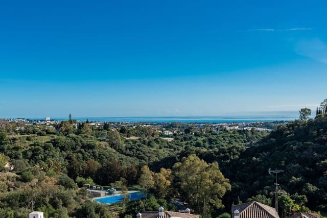 Ático de 2 habitaciones en Benahavís en venta con piscina garaje - 549.000 € (Ref: 9476227)