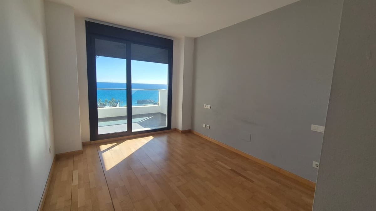 2 bedroom Apartment for sale in Bahia de Casares with pool garage - € 350,000 (Ref: 9476260)