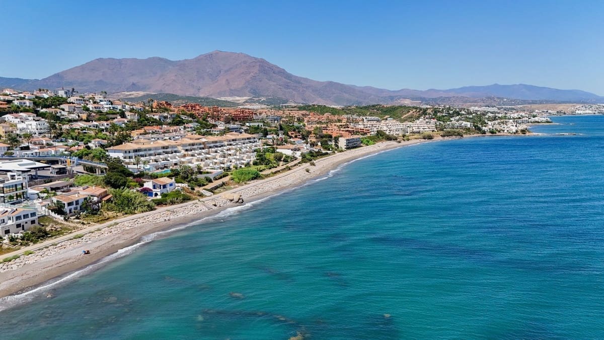 2 soveværelse Lejlighed til salg i Buenas Noches med swimmingpool garage - € 585.000 (Ref: 9487247)