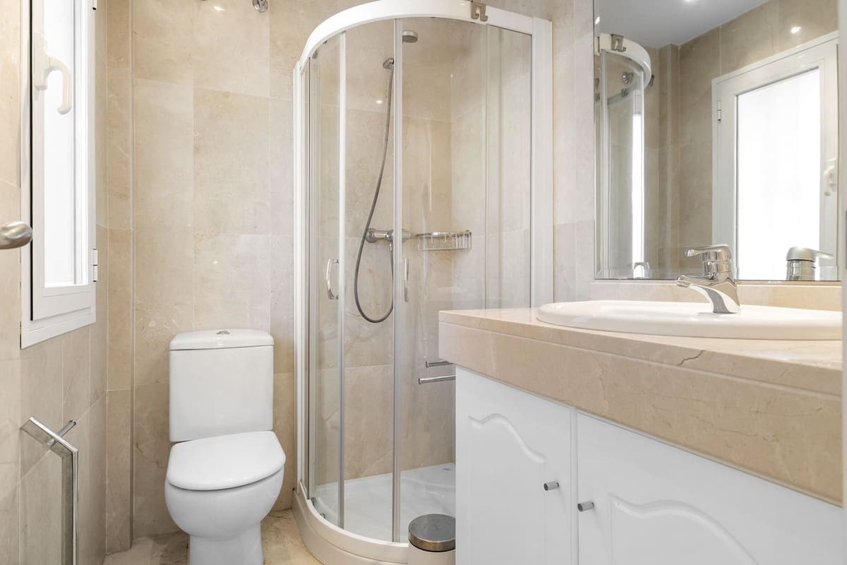 2 bedroom Apartment for sale in Buenas Noches with pool garage - € 550,000 (Ref: 9487247)