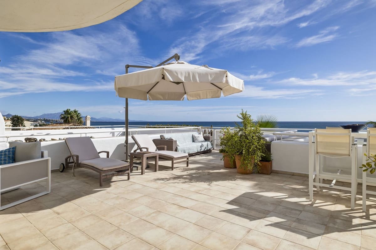 2 bedroom Apartment for sale in Buenas Noches with pool garage - € 550,000 (Ref: 9487247)