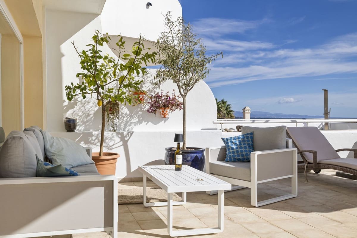 2 bedroom Apartment for sale in Buenas Noches with pool garage - € 550,000 (Ref: 9487247)