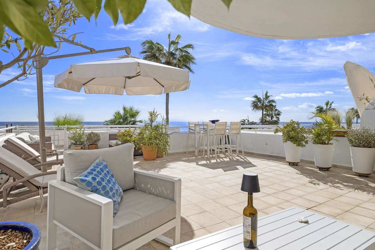 2 bedroom Apartment for sale in Buenas Noches with pool garage - € 550,000 (Ref: 9487247)
