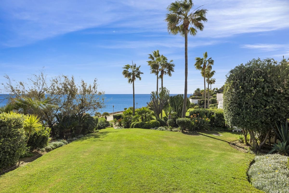 2 bedroom Apartment for sale in Buenas Noches with pool garage - € 550,000 (Ref: 9487247)
