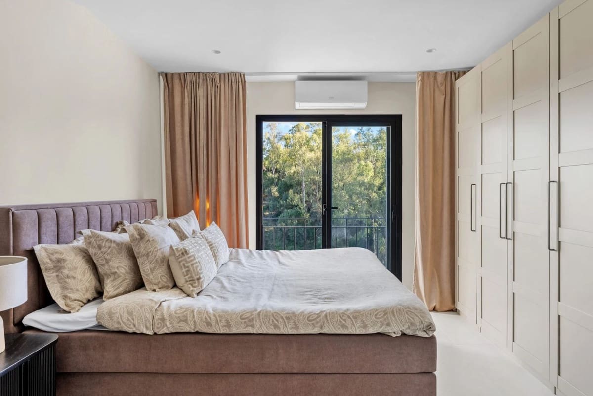 3 bedroom Apartment for sale in Benahavis with pool garage - € 599,000 (Ref: 9490924)