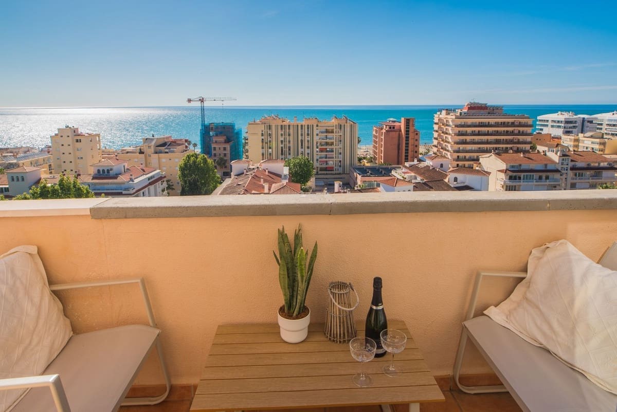 2 bedroom Apartment for sale in Torremolinos with pool garage - € 345,000 (Ref: 9493944)