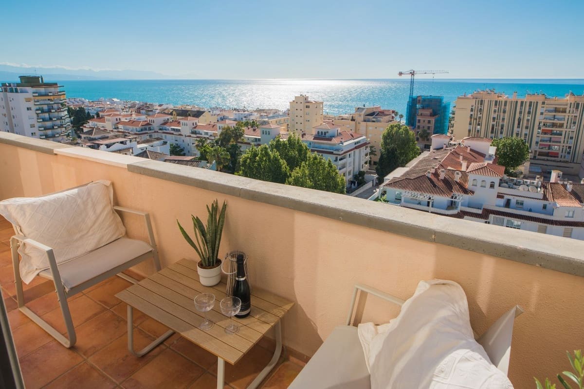 2 bedroom Apartment for sale in Torremolinos with pool garage - € 345,000 (Ref: 9493944)