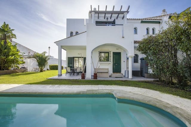 3 bedroom Semi-detached Villa for sale in La Duquesa / Puerto de la Duquesa, Manilva with pool garage - € 540,000 (Ref: 9506757)