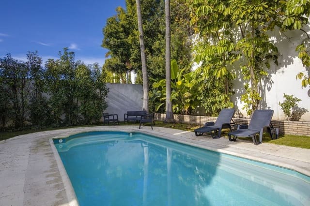 3 bedroom Semi-detached Villa for sale in La Duquesa / Puerto de la Duquesa, Manilva with pool garage - € 540,000 (Ref: 9506757)