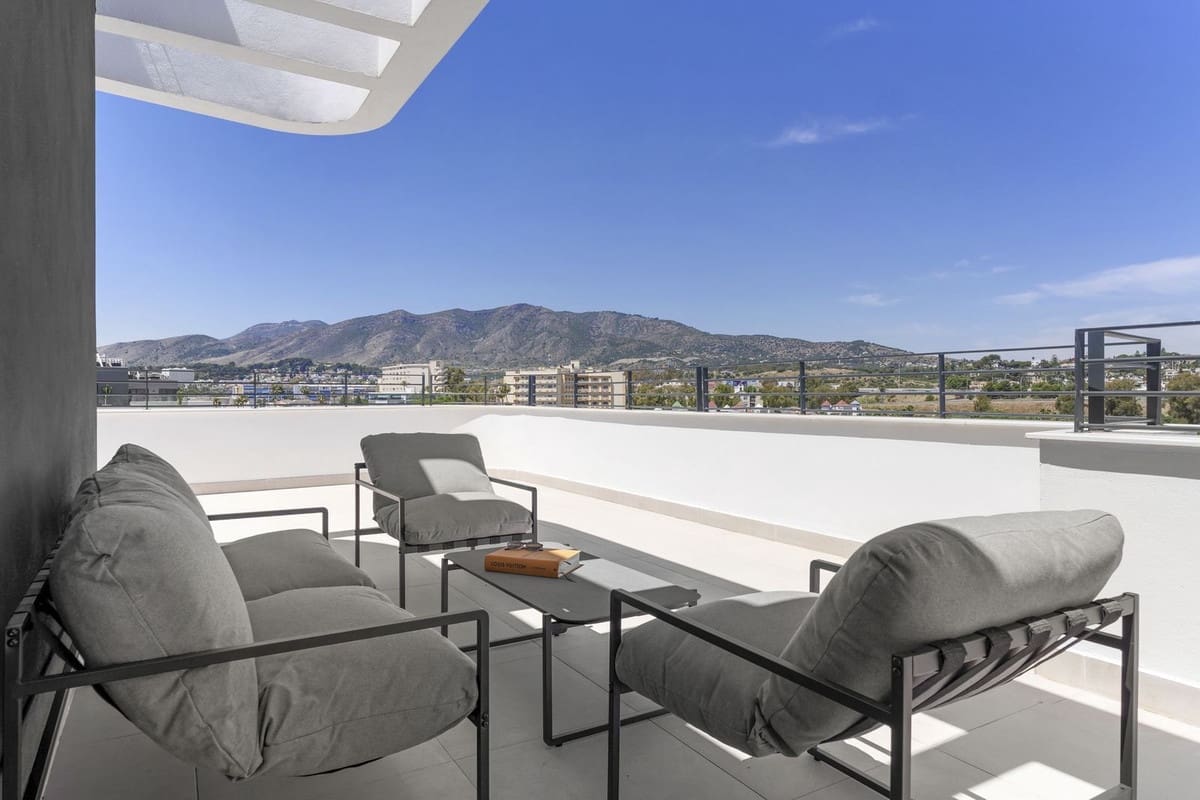 2 soveværelse Penthouse til salg i Torremolinos med swimmingpool garage - € 980.000 (Ref: 9506759)