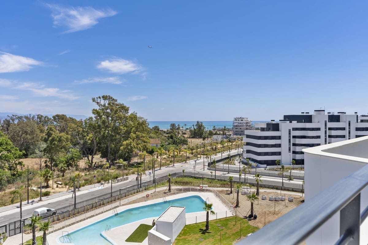 2 soveværelse Penthouse til salg i Torremolinos med swimmingpool garage - € 980.000 (Ref: 9506759)