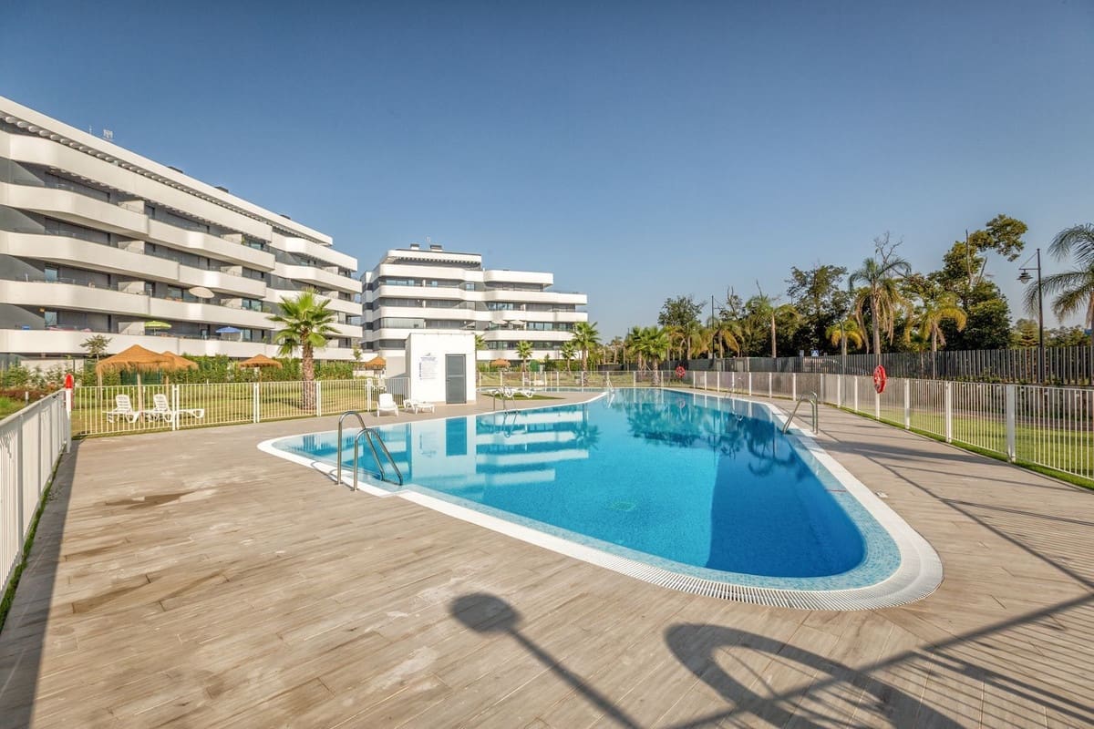 2 bedroom Penthouse for sale in Torremolinos with pool garage - € 945,000 (Ref: 9506759)