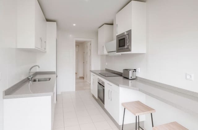 3 sovrum Lägenhet till salu i La Duquesa / Puerto de la Duquesa, Manilva med pool garage - 595 000 € (Ref: 9510314)