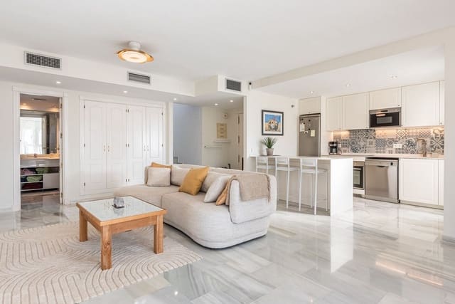 2 bedroom Apartment for sale in Nueva Andalucia, Marbella with pool garage - € 499,000 (Ref: 9519352)