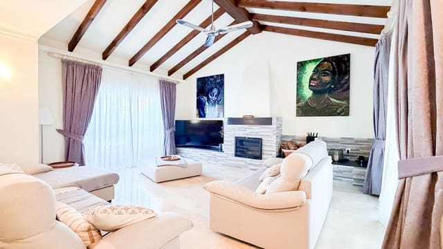 4 soveværelse Villa til salg i Mijas Golf, Mijas med swimmingpool garage - € 1.285.000 (Ref: 9520960)