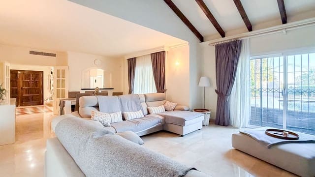 4 sovrum Villa till salu i Mijas Golf, Mijas med pool garage - 1 150 000 € (Ref: 9520960)