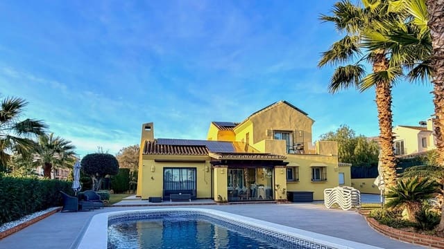 4 soveværelse Villa til salg i Mijas Golf, Mijas med swimmingpool garage - € 1.150.000 (Ref: 9520960)