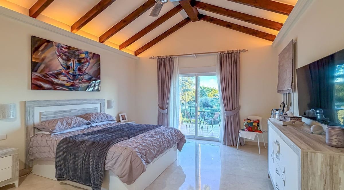 4 slaapkamer Villa te koop in Mijas Golf met zwembad garage - € 1.150.000 (Ref: 9520960)