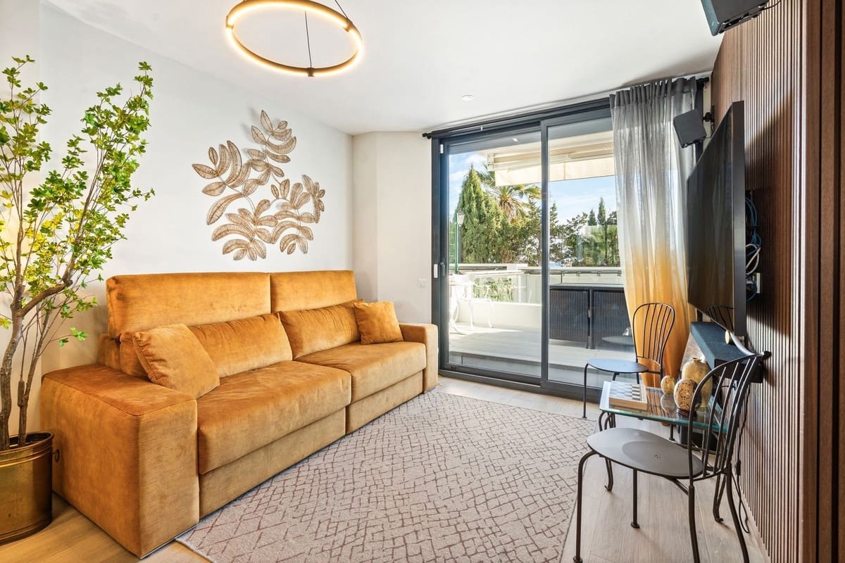 3 soveværelse Byhus til salg i Fuengirola med swimmingpool garage - € 899.000 (Ref: 9520961)