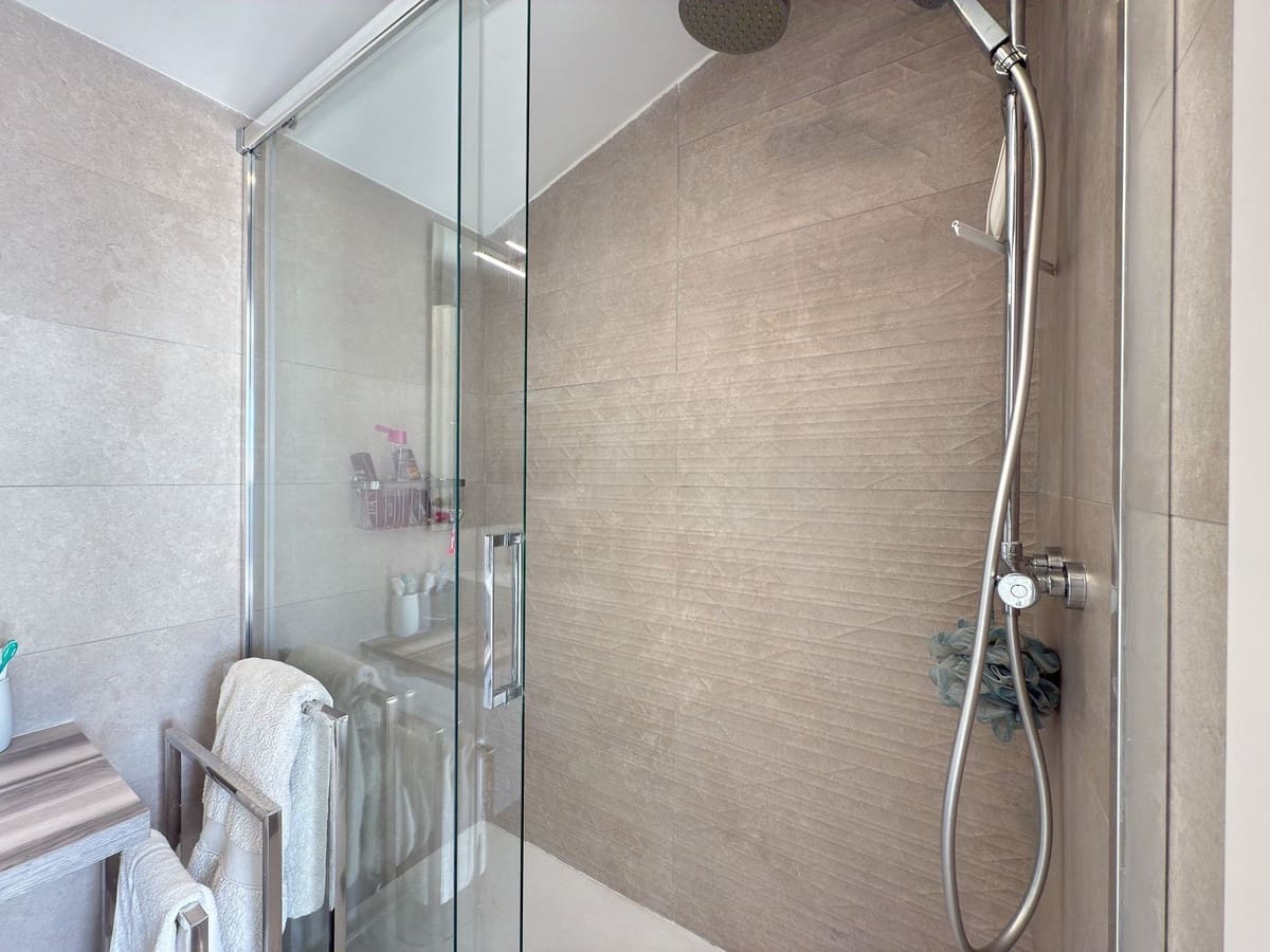 3 soverom Leilighet til salgs i Benalmadena med svømmebasseng garasje - € 687 000 (Ref: 9521662)