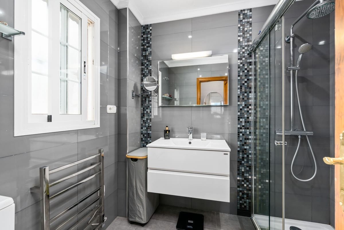 4 bedroom Villa for sale in Mijas Costa with pool garage - € 760,000 (Ref: 9521952)