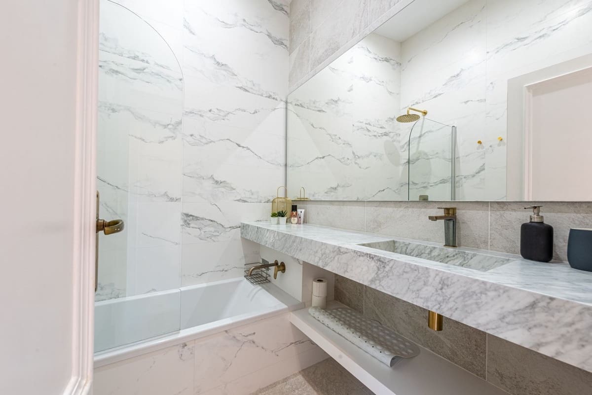 2 soveværelse Penthouse til salg i Riviera del Sol med swimmingpool garage - € 365.000 (Ref: 9521953)