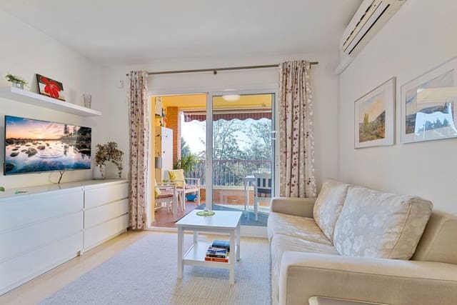 1 sypialnia Apartament na sprzedaż w Fuengirola z basenem garażem - 239 000 € (Ref: 9528672)