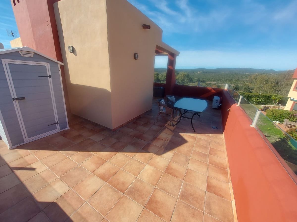 3 quarto Casa em Banda para venda em La Duquesa / Puerto de la Duquesa com piscina garagem - 315 000 € (Ref: 9528834)