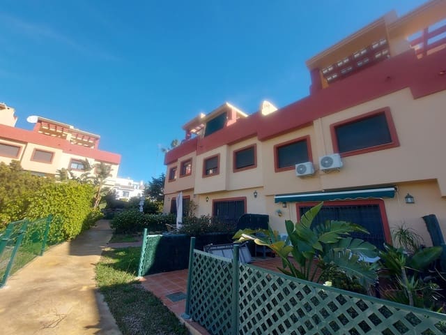 3 soverom Hus til salgs i La Duquesa / Puerto de la Duquesa, Manilva med svømmebasseng garasje - € 315 000 (Ref: 9528834)