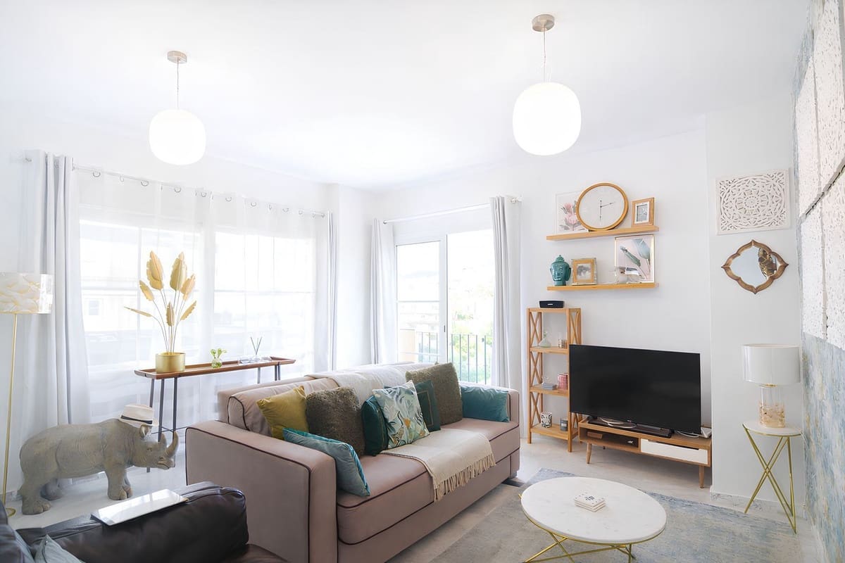 2 soveværelse Lejlighed til salg i Riviera del Sol med swimmingpool garage - € 379.000 (Ref: 9528955)