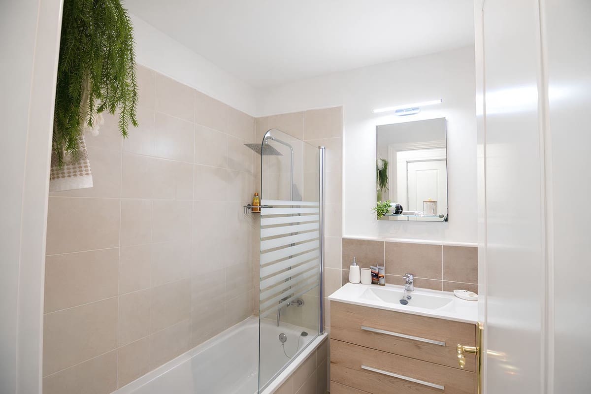 2 soveværelse Lejlighed til salg i Riviera del Sol med swimmingpool garage - € 379.000 (Ref: 9528955)