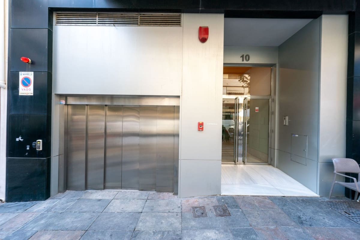 2 sypialnia Apartament na sprzedaż w Marbella z garażem - 750 000 € (Ref: 9535202)